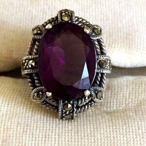 Stunning antique amethyst ring in sterling silver with marcasites